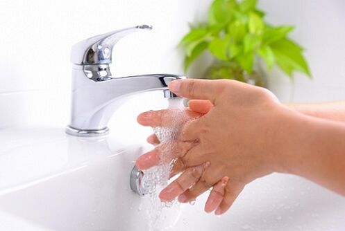 wash your hands to avoid parasite infection